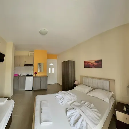 Rooms Elena Неа-Потидеа Экстерьер фото