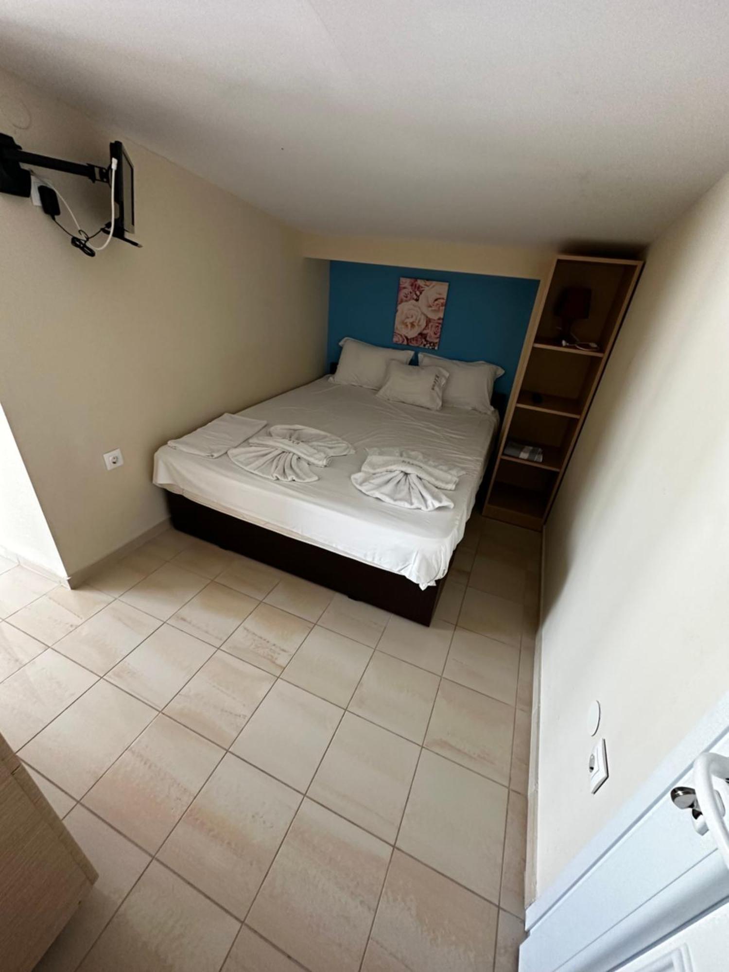 Elena Apartament