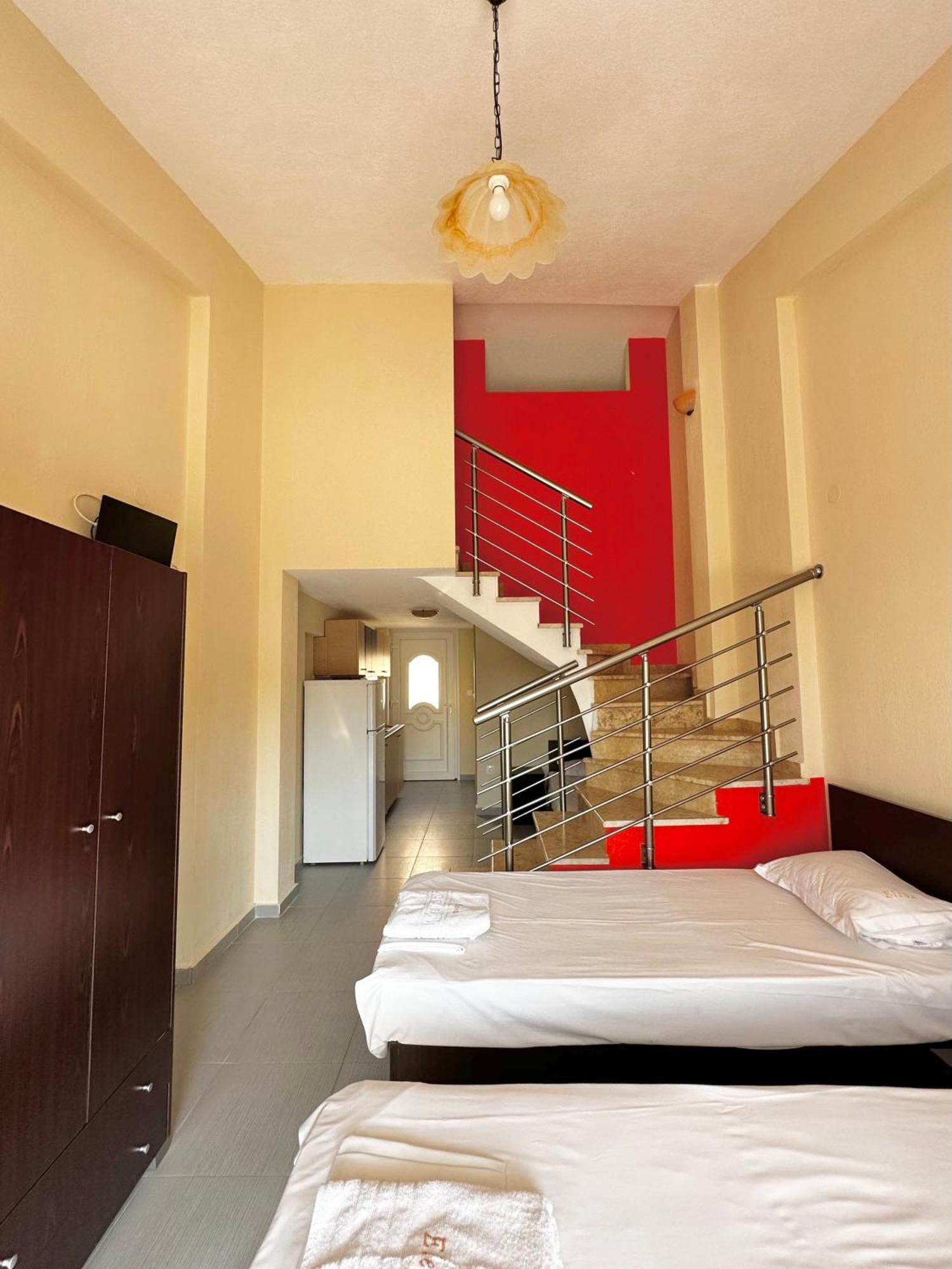 Elena Apartament
